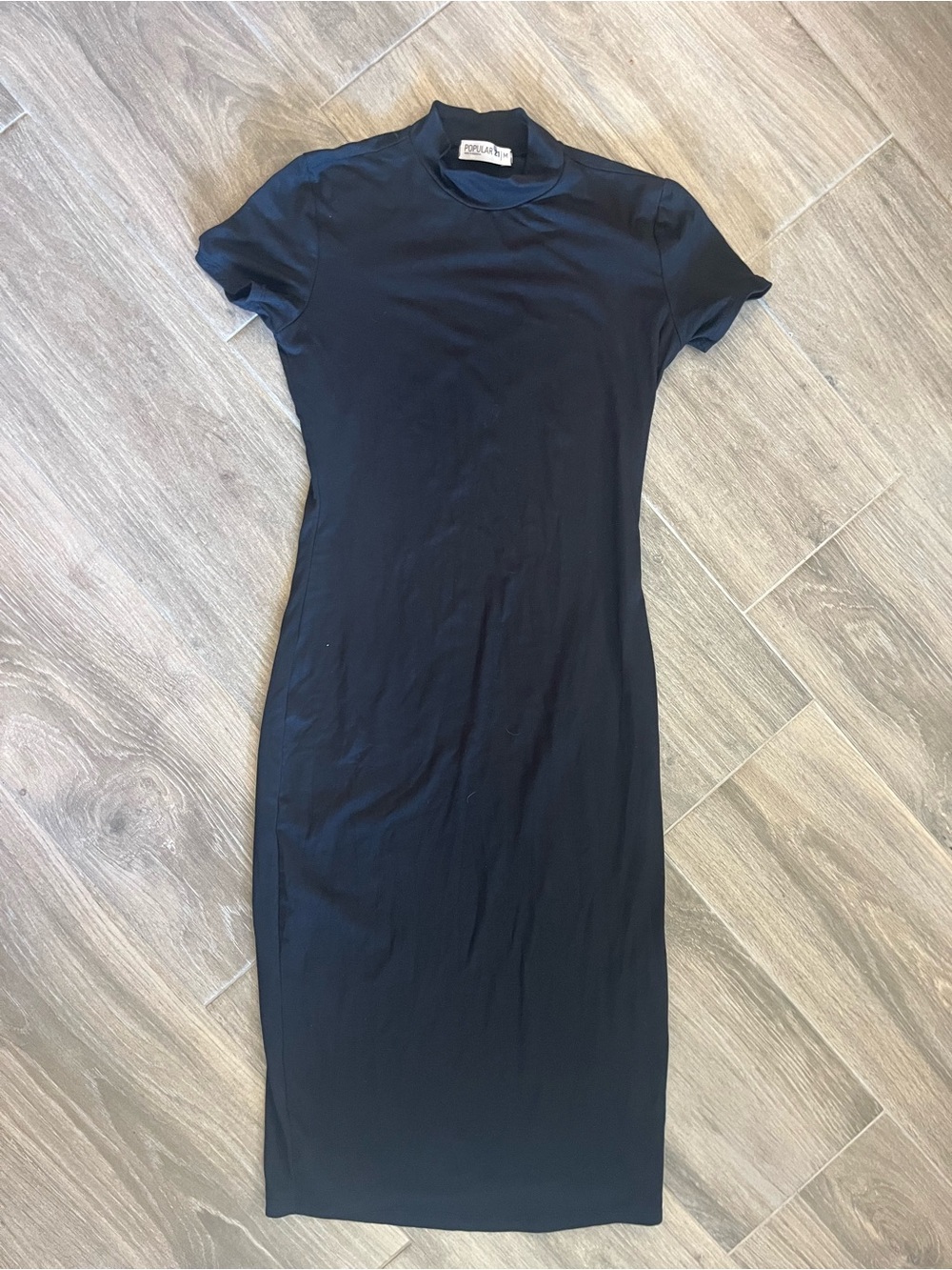 Black Short-Sleeve Midi Bodycon Dress by ASTR the Label